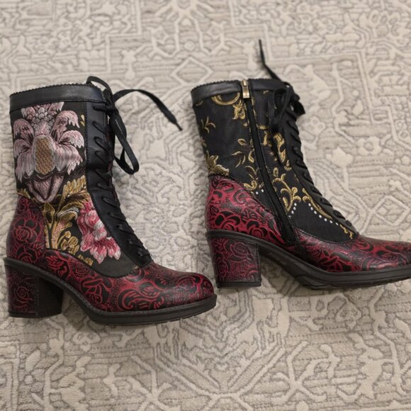 L'ARTISTE Casandra Lace Up Bootie 9 - Picture 16 of 16